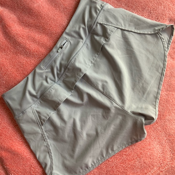 Grey running shorts - Picture 2 of 2